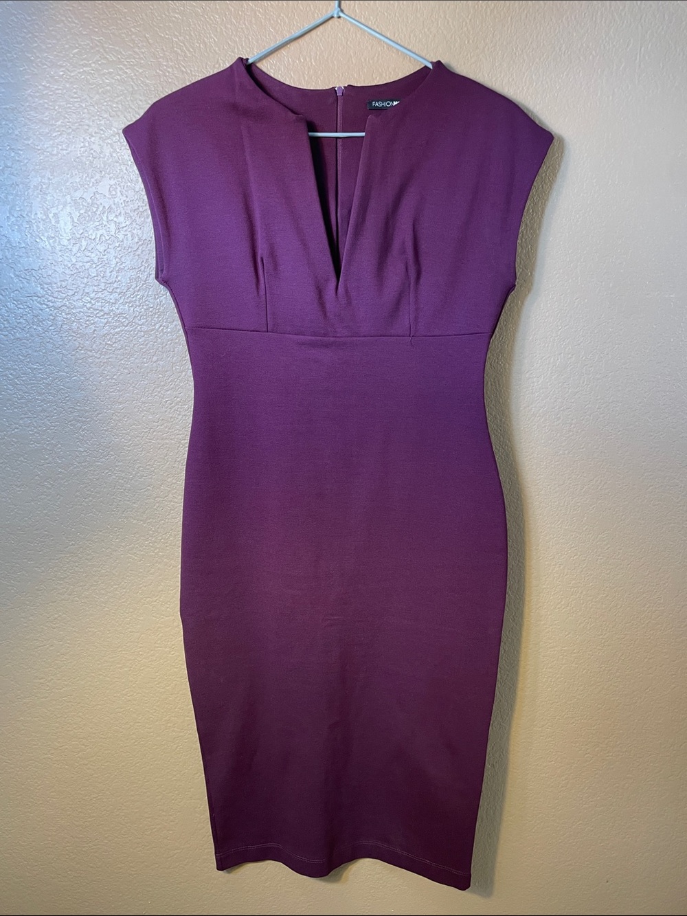 Elegant Plum Cap-Sleeve Sheath Dress